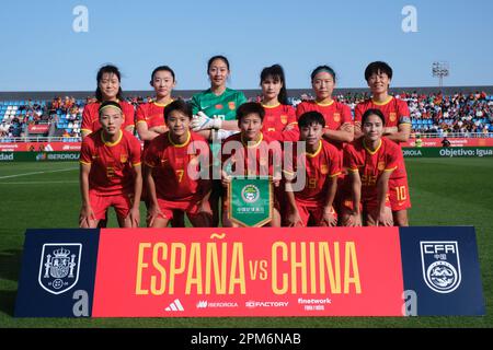 Ibiza, Spagna. 11th Apr, 2023. I giocatori della Cina posano per le foto prima della partita di calcio internazionale amichevole delle donne tra la Spagna e la Cina allo stadio Estadi Can Misses di Ibiza, Spagna, il 11 aprile 2023. Credit: Meng Dingbo/Xinhua/Alamy Live News Foto Stock