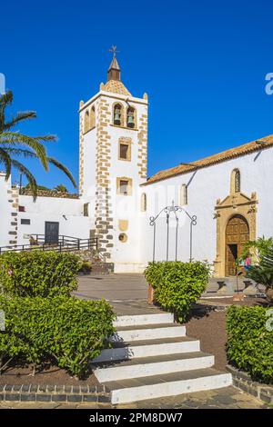 Spagna, Isole Canarie, Fuerteventura, Betancuria, piccola città fondata nel 1404 dal conquistatore normanno Jean de Béthencourt e capitale di Fuerteventura fino al 1834, chiesa di Santa Maria Foto Stock