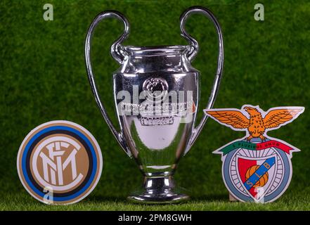 Marzo 22, 2023. Mosca, Russia. Emblemi dei club che partecipano ai quarti di finale della UEFA Champions League Inter Milan e S.L. Benfica Foto Stock