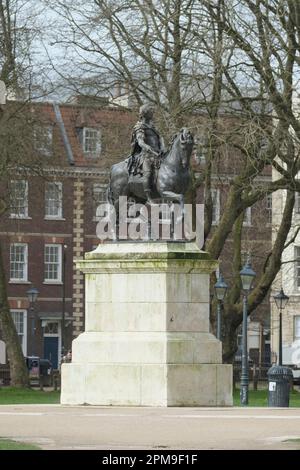 La statua equestre di Re Guglielmo III in Queen Square Bristol UK Foto Stock