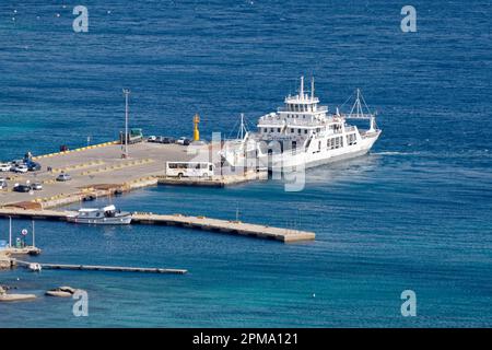 Vista verso il porto di Palau in Sardegna Foto Stock