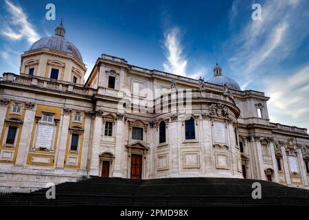 Esterno della Basilica di Santa Maria maggiore a Roma Foto Stock