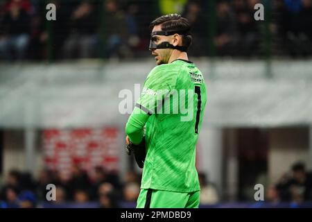 Alex Meret (SSC Napoli) durante la UEFA Champions League, quarti di finale, 1st tappa di calcio tra AC Milan e SSC Napoli il 12 aprile 2023 allo stadio San Siro di Milano - Foto Luca Rossini / e-Mage Foto Stock