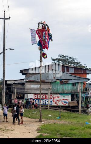 Il Carnevale di Belen è conosciuto come Omagua e prevede la danza intorno a un albero sacro (danza Umisha) Foto Stock