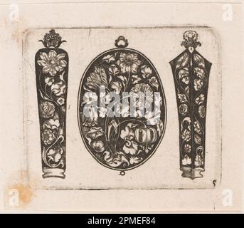 Stampa, 'filetto oblungo fiancheggiato da due casi di ago (?),' piastra 5 da 'Goldsmith Ornament Designs'; Heinrich Raab (tedesco, attivo Norimberga 1640 – 1650); pubblicato da Paul Furst (tedesco, ca. 1605 – 1666); Germania; incisione su carta quasi bianca; piastra: 5,7 x 6,8 cm (2 1/4 x 2 11/16 pollici) Foglio: 7,3 x 8,4 cm (2 7/8 x 3 5/16 pollici) Foto Stock