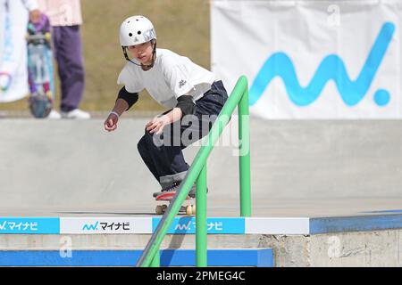 Ibaraki, Giappone. 13th Apr, 2023. Yui Harada Skateboarding : il 2nd Mynavi Skateboarding Giappone APRE Women's Street Qualification al Murasaki Park Kasama a Ibaraki, Giappone . Credit: AFLO SPORT/Alamy Live News Foto Stock