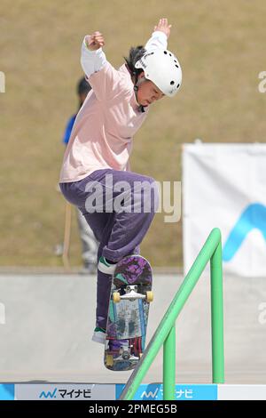 Ibaraki, Giappone. 13th Apr, 2023. Mao Sato Skateboarding : il 2nd Mynavi Skateboarding Giappone APRE Women's Street Qualification al Murasaki Park Kasama di Ibaraki, Giappone . Credit: AFLO SPORT/Alamy Live News Foto Stock