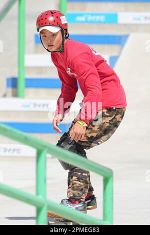 Ibaraki, Giappone. 13th Apr, 2023. Ibuki Matsumoto Skateboarding : il 2nd Mynavi Skateboarding Giappone OPEN Women's Street Qualification a Murasaki Park Kasama a Ibaraki, Giappone . Credit: AFLO SPORT/Alamy Live News Foto Stock