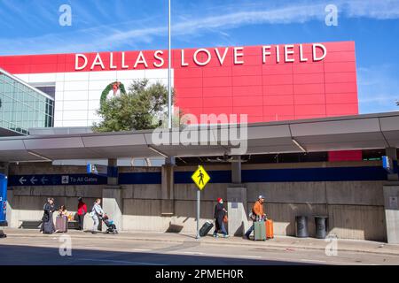 Dallas, Stati Uniti – 12 novembre 2022: Terminal building dell'aeroporto Love Field di Dallas (DAL) negli Stati Uniti. Foto Stock