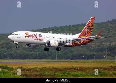 Kuala Lumpur, Malesia - 5 febbraio 2023: Batik Air Malaysia Boeing 737 MAX 8 aereo all'aeroporto di Kuala Lumpur (KUL) in Malesia. Foto Stock
