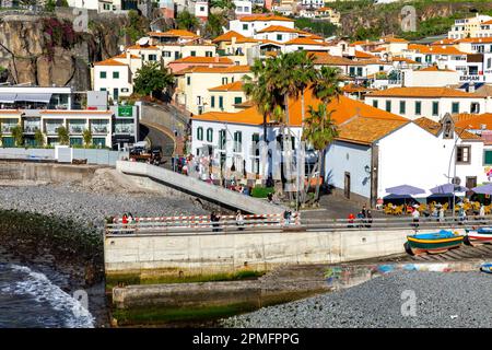 Madeira. Camara de Lobos. Villaggio dei pescatori, popolare destinazione turistica.Isola di Madeira, Portogallo. Foto Stock