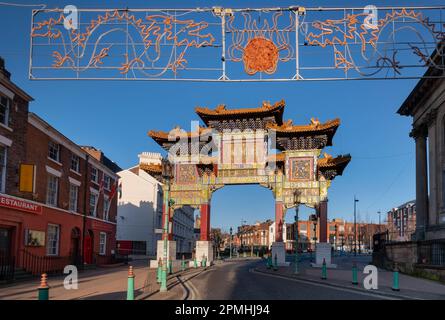 L'ingresso dell'Imperial Arch a Liverpool's China Town, Nelson Street, China Town, Liverpool, Merseyside, Inghilterra, Regno Unito, Europa Foto Stock