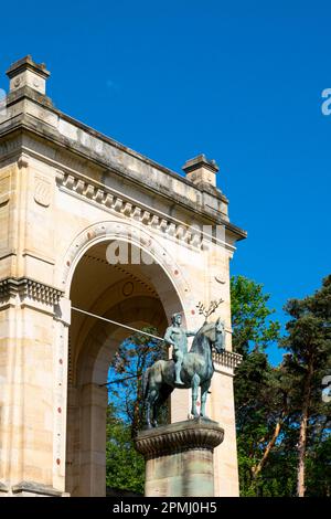 Figura equestre Vittoria e Monumento alla Pace, Edenkoben, Palatinato Meridionale, Palatinato, Renania-Palatinato, Germania Foto Stock