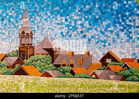 Mosaico realizzato dall'artista hondurese José Osorio, intitolato ¨profondamente radicato, ampiamente ramificato¨ in un vicolo che collega Muntstraat con Eikstraat. Leuven, F. Foto Stock