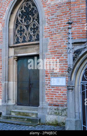 St Cappella di San Valentino nella piazza sud-orientale del Minster, direttamente sulla guglia meridionale del coro del Minster, a Ulm, Baden-Wurttemberg, Germania. Foto Stock