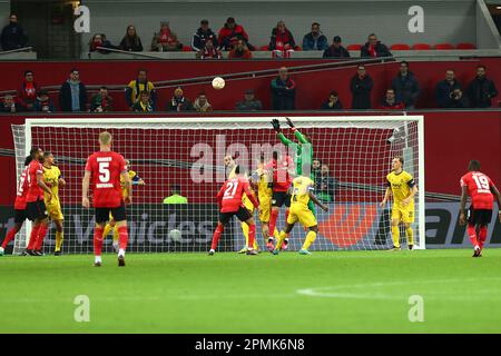 Parade von Lukas Hradecky (Bayer 04 Leverkusen) GER, Bayer 04 Leverkusen vs. Union Saint-Gilloise, Fussball, UEFA Europa League, Viertelfinale, Hispel, Spielzeit 2022/2023, €13.04.2023 Credit: ANT Palmer/Alamy Live News Foto Stock