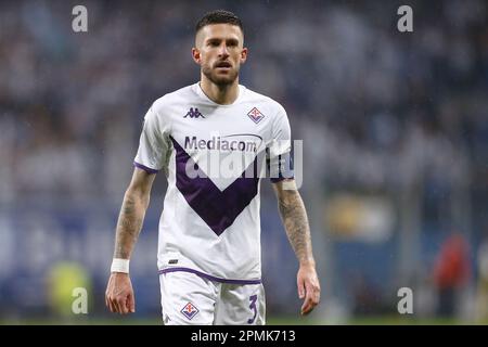 Poznan, Polonia - 13 aprile 2023, Cristiano Biraghi di Fiorentina durante la UEFA Europa Conference League, quarti di finale, 1st tappa di calcio tra KKS Lech Poznan e ACF Fiorentina il 13 aprile 2023 all'INEA Stadion di Poznan, Polonia - Foto: Piotr Matusewicz/DPPI/LiveMedia Foto Stock