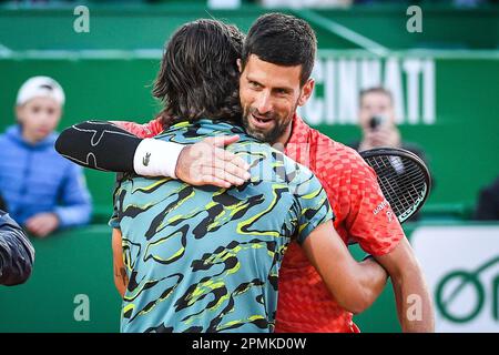 Monte Carlo, Monaco. 13th Apr, 2023. LORENZO MUSETTI d'Italia e Novak DJOKOVIC di Serbia durante il Day Five di Rolex Monte-Carlo Masters 2023, ATP Masters 1000 torneo di tennis al Monte-Carlo Country Club (Credit Image: © Matthieu Mirville/ZUMA Press Wire) SOLO USO EDITORIALE! Non per USO commerciale! Foto Stock