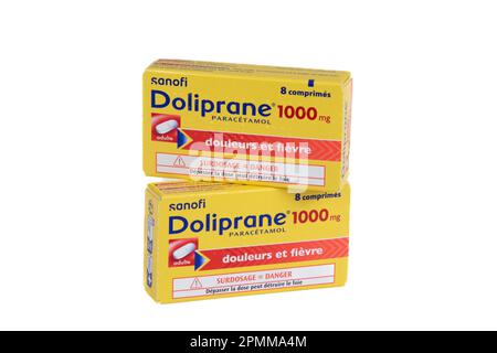 Bordeaux , Aquitaine Francia - 04 10 2023 : doliprane sanofi pillole in prescrizione medica scatola di droga 1000 Foto Stock