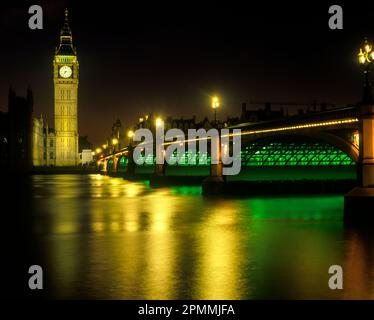 1987 case storiche del Parlamento Westminster Bridge Tamigi Londra Inghilterra REGNO UNITO Foto Stock
