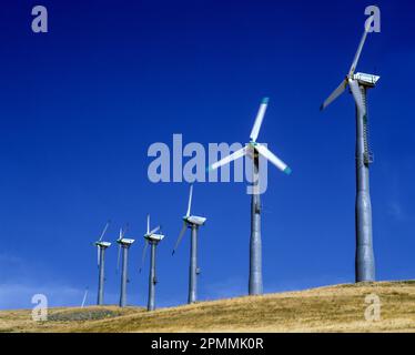 ALTAMONT PASS turbine eoliche POWER PLANT CALIFORNIA USA Foto Stock