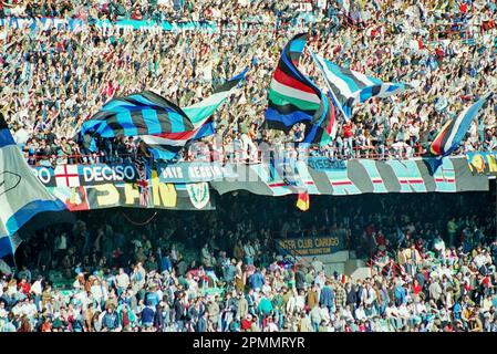 Italia stagione degli ultraini 1990-91 Serie A - nella foto - inter-juventus Foto Stock