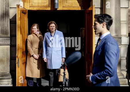 L'Aia. Paesi Bassi, 14/04/2023, 14th aprile 2023. Conny Helder, Ministro della cura e dello sport a lungo termine presso il Binnenhof prima del Consiglio settimanale dei Ministri. ANP ROBIN VAN LONKHUIJSEN olanda fuori - belgio fuori Foto Stock