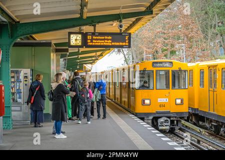 U 3, U-Bahnhof Krumme Lanke, Mitte, Berlino, Germania Foto Stock