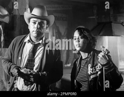 Alan Arkin, Mackenzie Phillips, on-set of the Film, 'Rafferty and the Gold Dust Twins', Warner Bros., 1975 Foto Stock