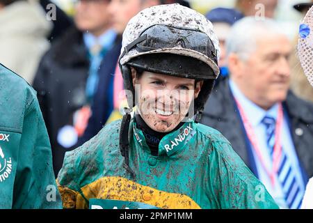 Rachel Blackmore dopo aver vinto il Poundland Top Novices's Hindle su Inthepocket durante il Randox Grand National Festival 2023 Ladies Day all'Aintree Racecourse, Liverpool, Regno Unito, 14th aprile 2023 (Photo by Conor Molloy/News Images) Foto Stock