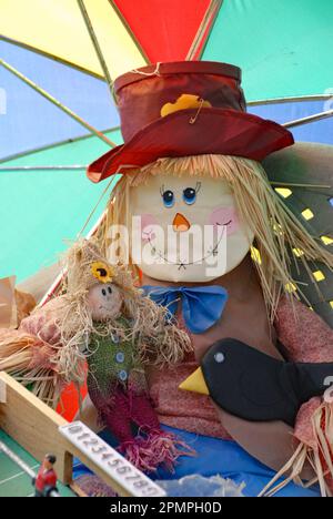 Festival dello Scarecrow a Kettlewell nel Parco Nazionale Yorkshire Dales (2010) Foto Stock