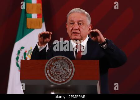 Città del Messico, Messico. 14th Apr, 2023. Il presidente del Messico, Andres Manuel Lopez Obrador, parla questo venerdì durante la sua conferenza informativa al Palazzo Nazionale. Il 14 aprile 2023 a Città del Messico. (Credit Image: © Carlos Santiago/eyepix via ZUMA Press Wire) SOLO PER USO EDITORIALE! Non per USO commerciale! Foto Stock