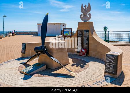 GIBILTERRA, Regno Unito - MARZO 11 2023: Sikorski Memorial a Europa Point commemora 1943 Gibilterra B-24 crash che ha causato la morte del generale Sikorski, il co Foto Stock