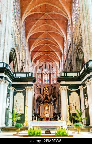 Altare maggiore. Cattedrale di San Bavo, interno. Gand, Fiandre Orientali, Regione Fiamminga, Belgio, Europa Foto Stock