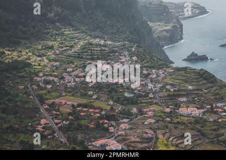 Vista da Miradouro da Beira da Quinta a Madeira, Portogallo Foto Stock