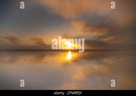 Tramonto a Morfa Bychan nel Galles del Nord Foto Stock