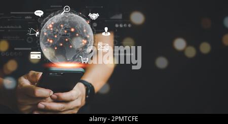 Business connessione internet globale e marketing digitale, finanziario e bancario. Uomo d'affari che utilizza il telefono su applicazione Internet tecnologia comune Foto Stock