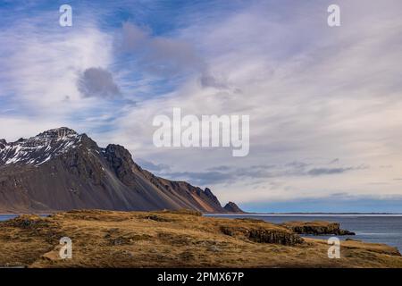 Stokksnes rappresenta un luogo perfetto per fotografi e amanti della natura Foto Stock