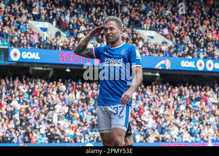 Glaasgow, Regno Unito. 15th Apr, 2023. Nella partita di calcio scozzese tra Rangers e St Mirren, giocata a Ibrox, Rangers casa terra, Rangers ha vinto 5 - 2. Gli scori erano per Rangers: Cantwell (13) 26 minuti, Sakala (30) 48 minuti, Morelos (20) 80 e 81 minuti e Arfield (37) 86 minuti. O'Hara (6) ha segnato per St Mirren in 45 2 e 65 minuti. Credit: Findlay/Alamy Live News Foto Stock