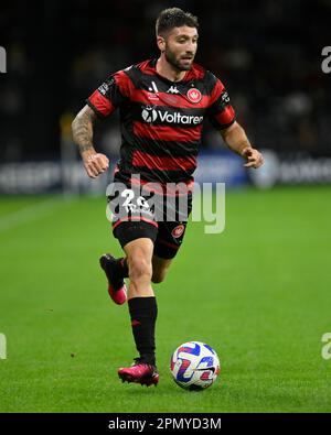 15th aprile 2023; CommBank Stadium, Sydney, NSW, Australia: A-League Football, Western Sydney Wanderers contro Melbourne Victory; Brandon Borrello di Western Sydney Wanderers corre con la palla credito: Action Plus Sports Images/Alamy Live News Foto Stock