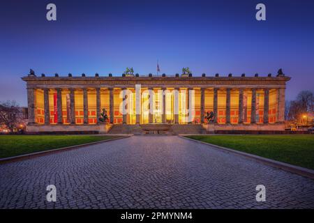 Museo Altes (Museo Vecchio) di notte - Berlino, Germania Foto Stock