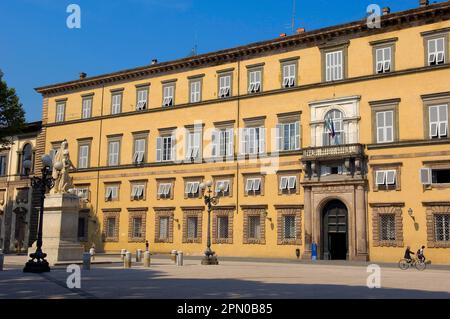 Lucca, Palazzo Ducale, Piazza Napoleone, Piazza Napoleone, Toscana, Italia Foto Stock