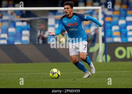 Napoli, Italia. 15th Apr, 2023. Eljif Elmas di Napoli durante SSC Napoli vs Hellas Verona, calcio italiano Serie A match in Napoli, aprile 15 2023 Credit: Independent Photo Agency/Alamy Live News Foto Stock