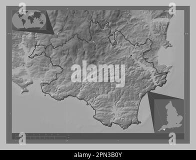 South Hams, distretto non metropolitano dell'Inghilterra - Gran Bretagna. Mappa in scala di grigi con laghi e fiumi. Mappe delle posizioni ausiliarie degli angoli Foto Stock