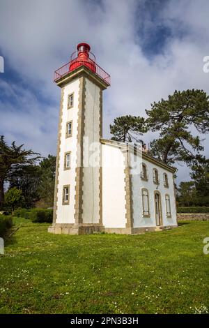 Faro di Pointe de Combrit a Sainte Marine vicino a Benodet, Bretagna, Francia Foto Stock