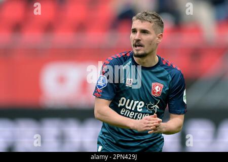 UTRECHT - Michal Sadilek di FC Twente durante la partita di campionato olandese tra FC Utrecht e FC Twente allo stadio Galgenwaard il 16 aprile 2023 a Utrecht, Paesi Bassi. ANP GERRIT VAN KOLOLEN Foto Stock