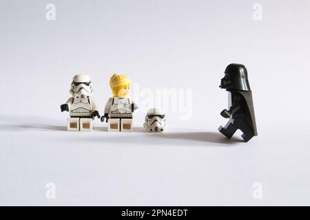 Darth Vader sorprende coppia stormtrooper Foto Stock