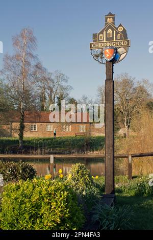 Chiddingfold villaggio segno, Godalming, Surrey, Inghilterra Foto Stock