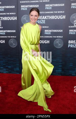 Kristen Bell partecipa alla cerimonia annuale del Premio Breakthrough 9th presso l'Academy Museum of Motion Pictures il 15 aprile 2023 a Los Angeles, California. Foto: Crash/imageSPACE Foto Stock