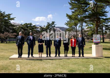 Karuizawa, Giappone. 17th Apr, 2023. Foto di famiglia alla riunione dei G7 ministri degli Esteri a Karuizawa, 17 aprile 2023. Credit: dpa/Alamy Live News Foto Stock